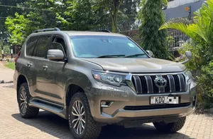 Toyota Land Cruiser Prado 2.7 2018 Gray