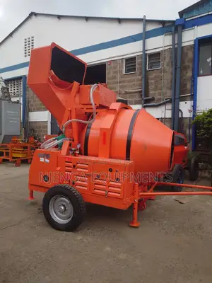 Diesel-Powered Self-Loading Concrete Mixer