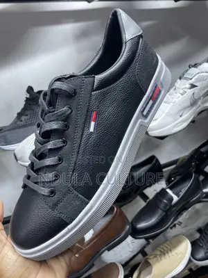 Classic Tommy Shoes