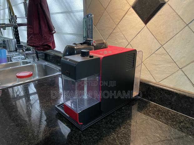 Nespresso-Delonghi. With Creamer Machine. - thumbnail 5