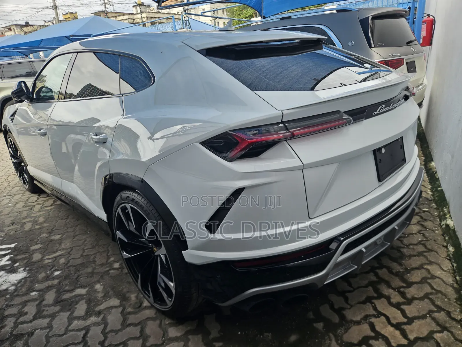 Lamborghini Urus 2024 White
