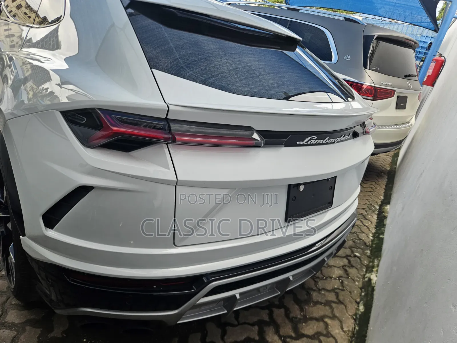 Lamborghini Urus 2024 White