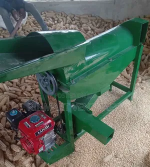 Maize Shelter With Gasoline Engine