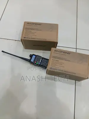 High Quality Baofeng 3km Range Walkie Talkie Uv-5r