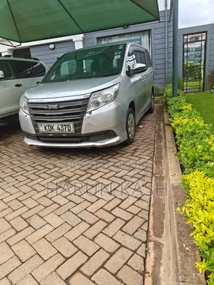 Toyota Noah Hire