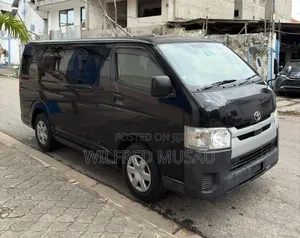 Toyota HiAce 2018 Black