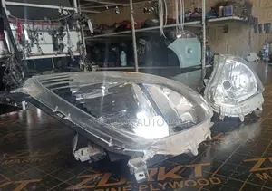 Headlight Mitsubishi Mirage