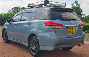 Toyota Wish 2011 Blue