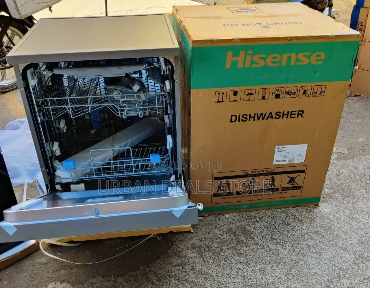 13-Place Setting Hisense Dishwasher