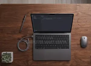 New Laptop Apple MacBook Pro 2025 M5 24GB Apple M5 Pro SSD 1T