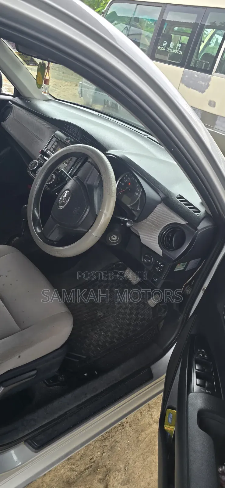 Toyota Axio 2016 Silver