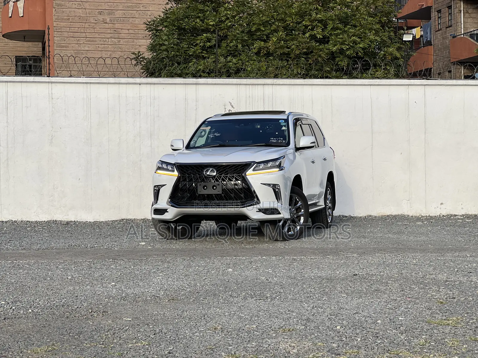 Lexus LX 2020 White