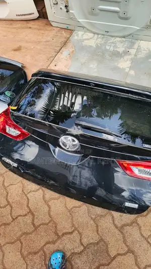 Auris 2005 Boot