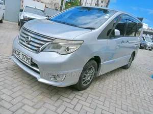 Nissan Serena 2014 Silver