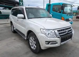 Mitsubishi Pajero 2019 Pearl