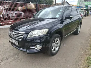 Toyota Vanguard 2012 Black