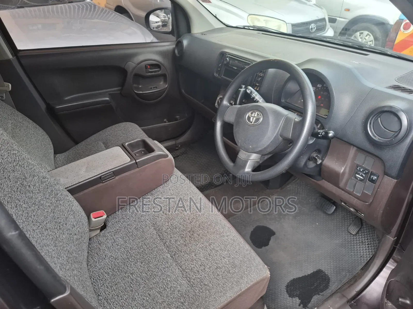 Toyota Passo 2014 Burgundy