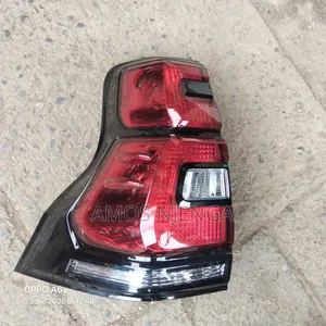 Toyota Landcruiser Prado 165 Taili Light