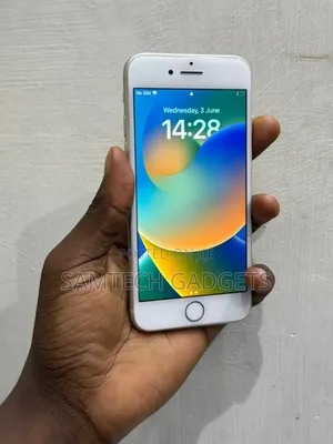 Apple iPhone 8 64 GB White