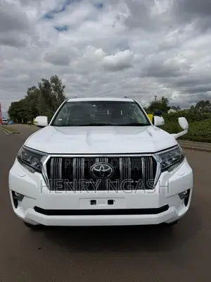 Toyota Land Cruiser Prado 2021 White