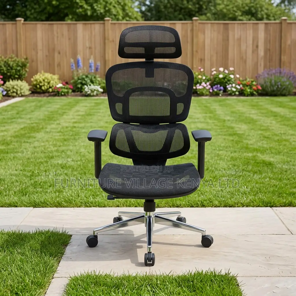 Ergonomic Mesh Chair With Footrest.