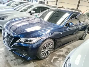 Toyota Crown 2019 Blue