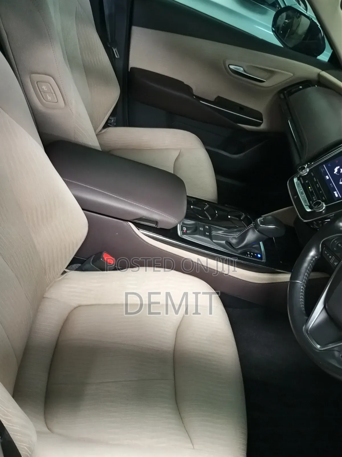 Toyota Crown 2019 Blue