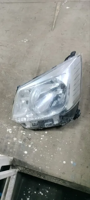 Daihatsu Move 2018 Headlight