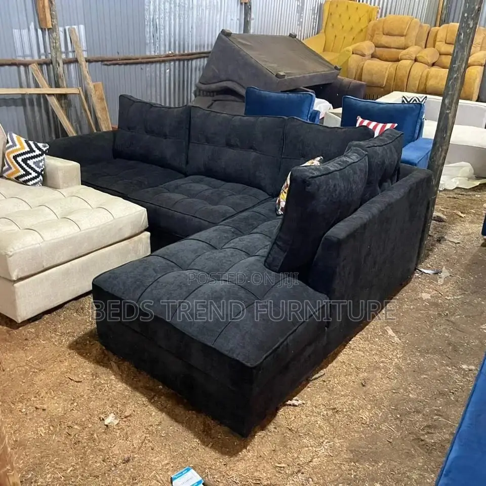 6 Seater Black Tufted L Seat