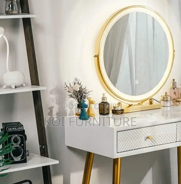 Dressers; White Dressing Elegance Make Up Vanity Table