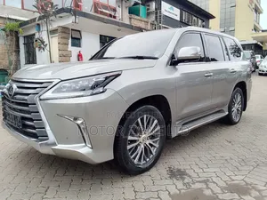 Lexus LX 2017 Silver