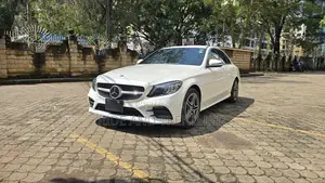 Mercedes-Benz C200 2019 White