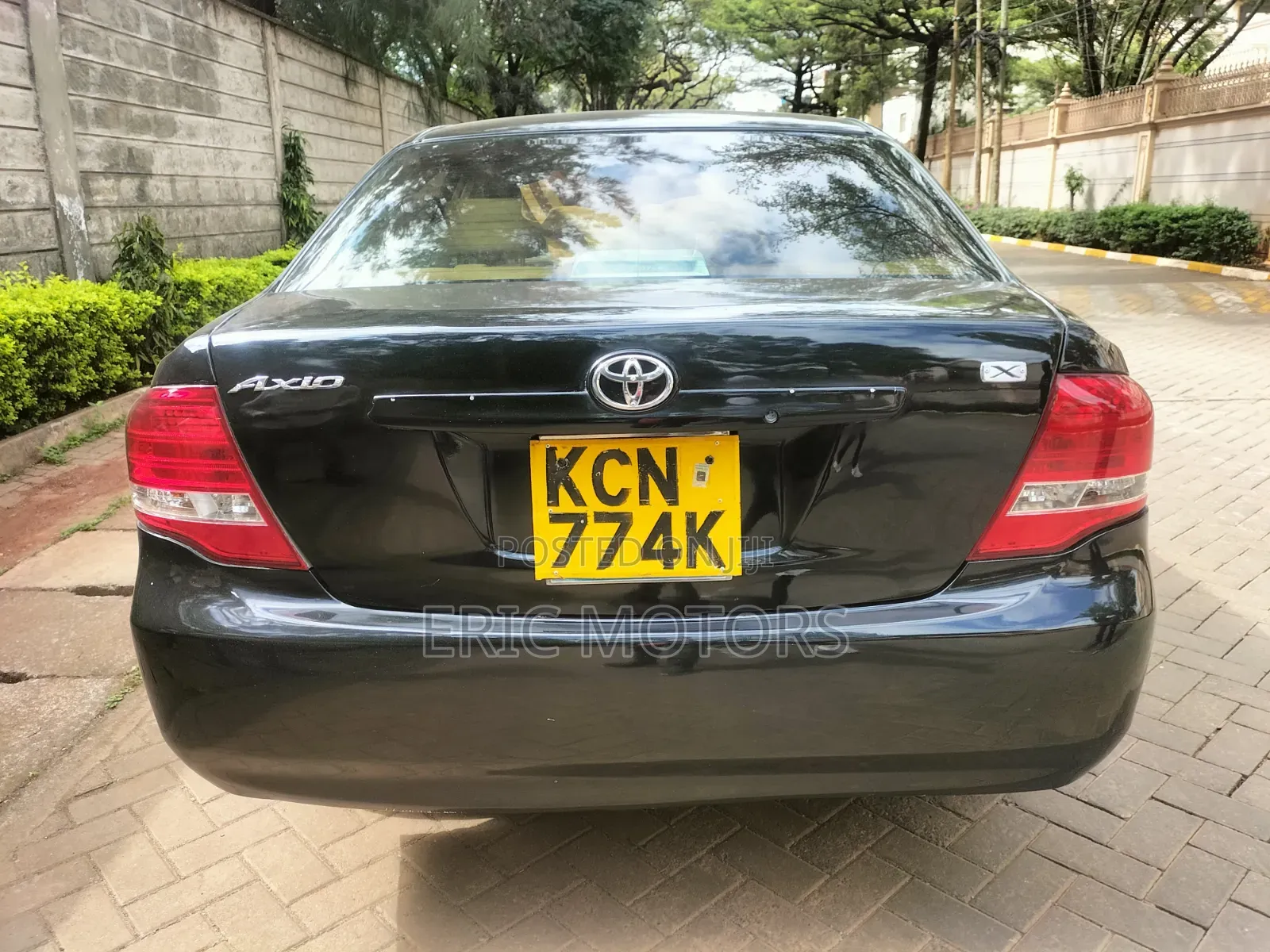Toyota Axio 2010 Black