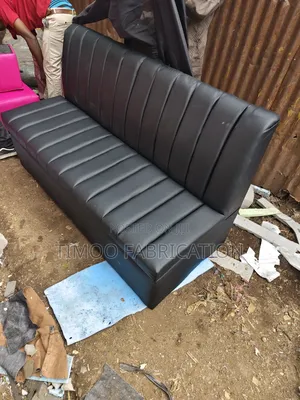 Waiting Bench Design