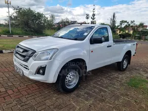 Isuzu D-MAX 2024 Off white