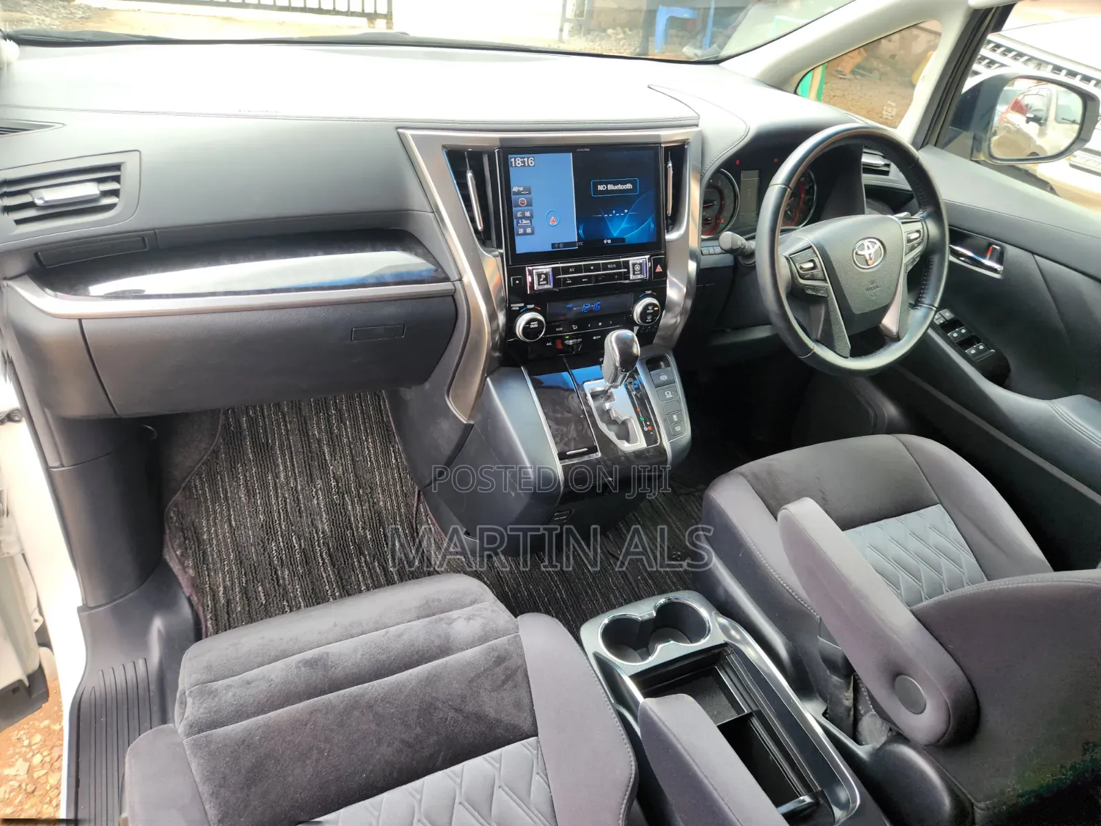 Toyota Alphard 2019 White
