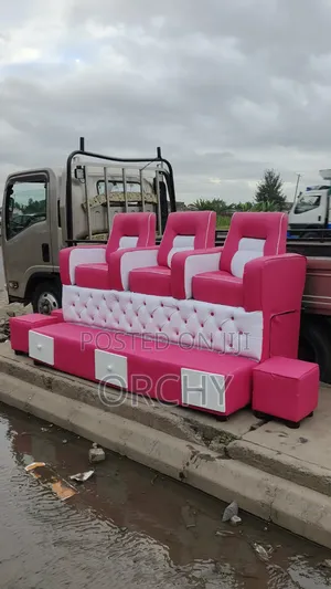 3 Seater Modern Pedicure Seat