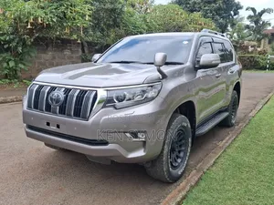 Toyota Land Cruiser Prado 2.8 2019 White