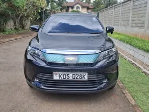 Toyota Harrier 2.0 2017 Black