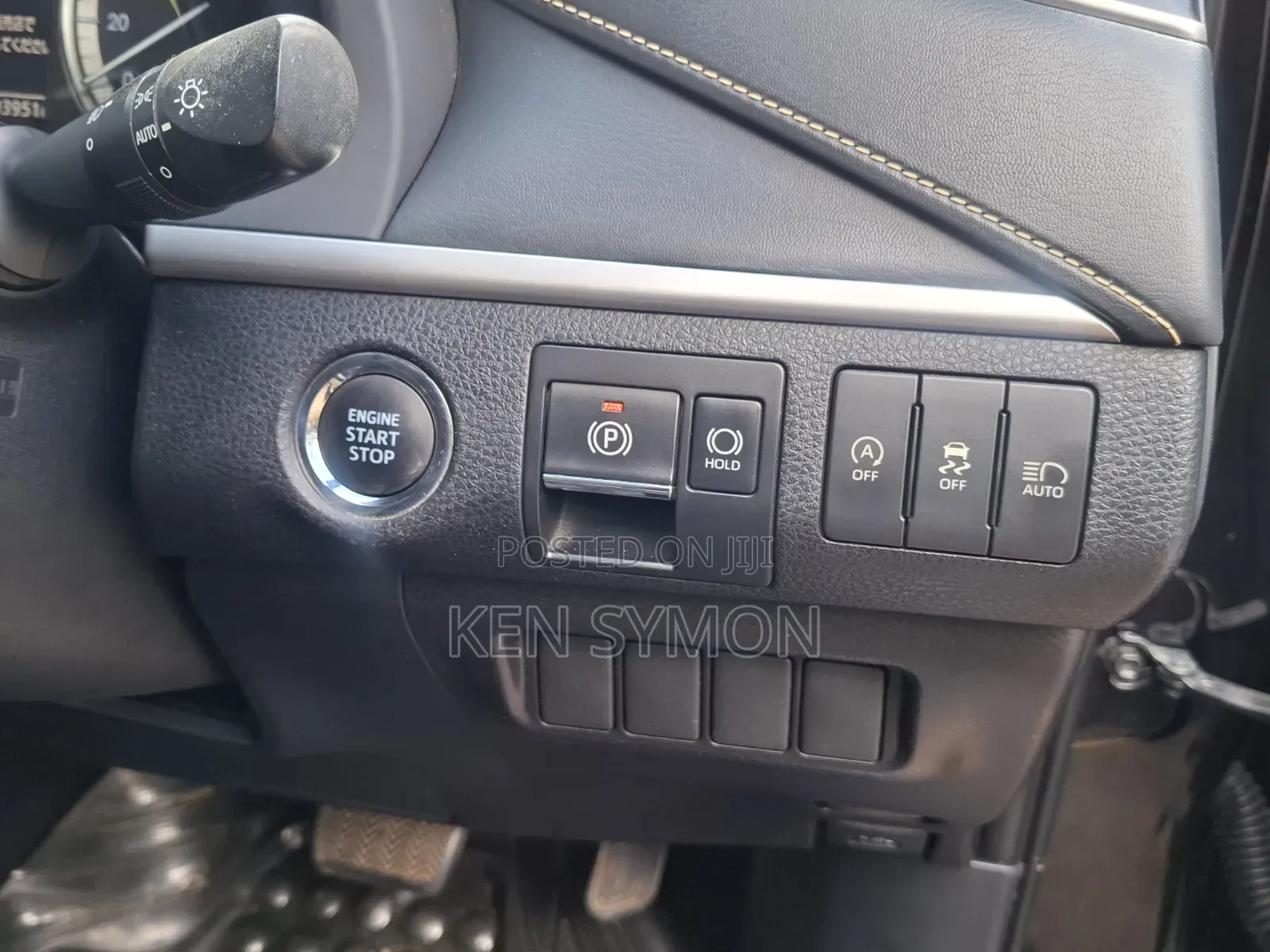 Toyota Harrier 2.0 2017 Black