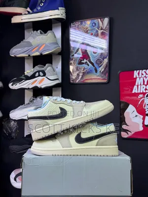 Nike Air Jordan 1 Low Se in 'Sanddrift'