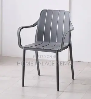 Outdoor Chair: Large Seat Pp Dining Chair With Armrests