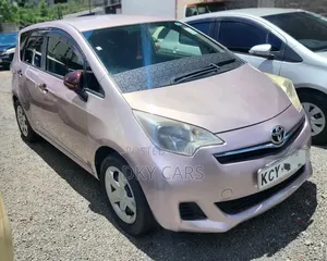 Toyota Ractis 2013 Pink