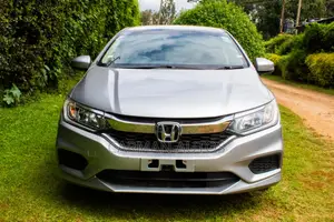 Honda Grace 2018 Silver