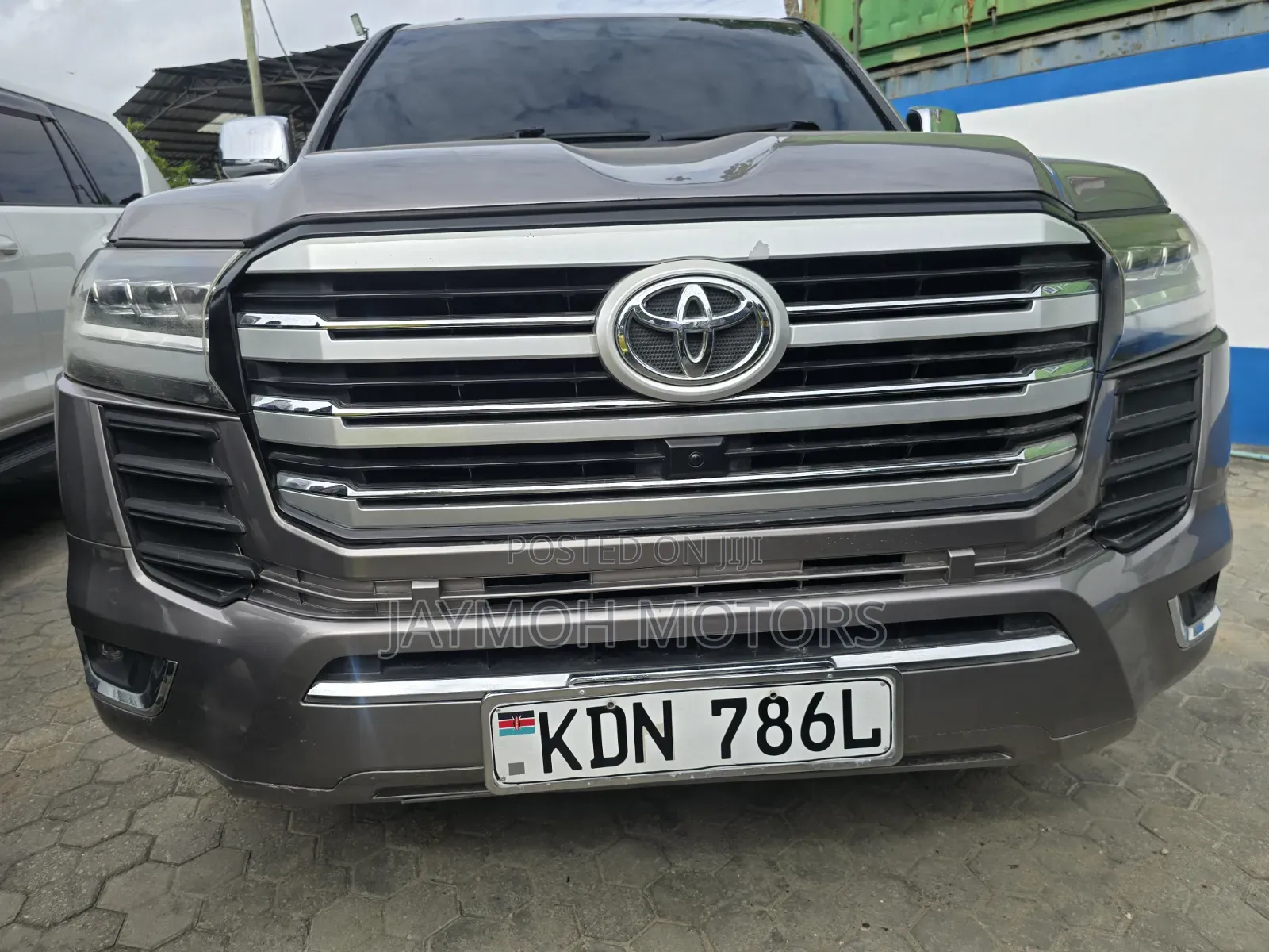 Toyota Land Cruiser 2014 Brown