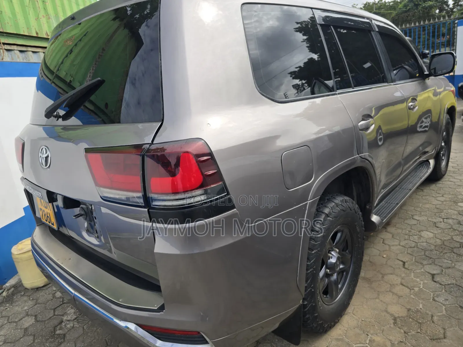 Toyota Land Cruiser 2014 Brown