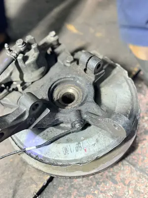 Front Hub for Mitsubishi Outlander