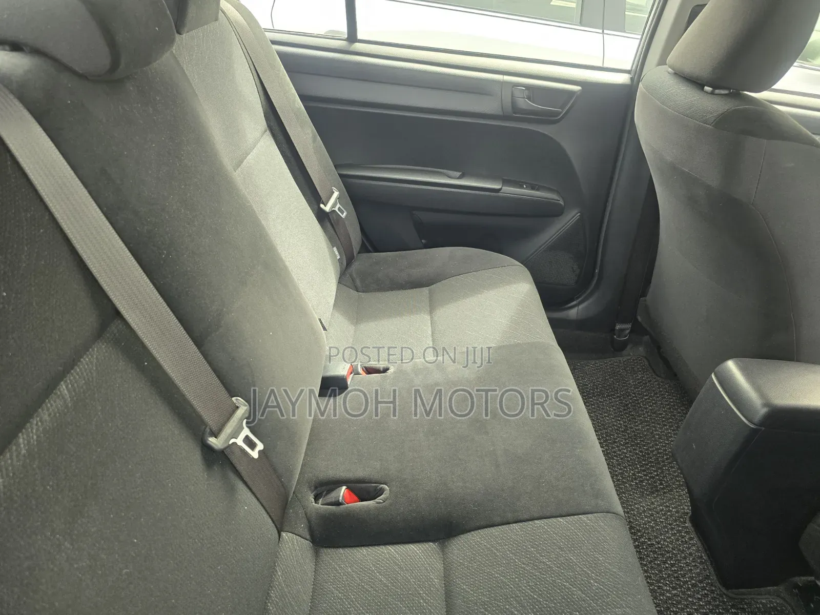Toyota Axio 2019 Gold
