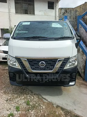 Nissan Caravan (Urvan) 2019 White