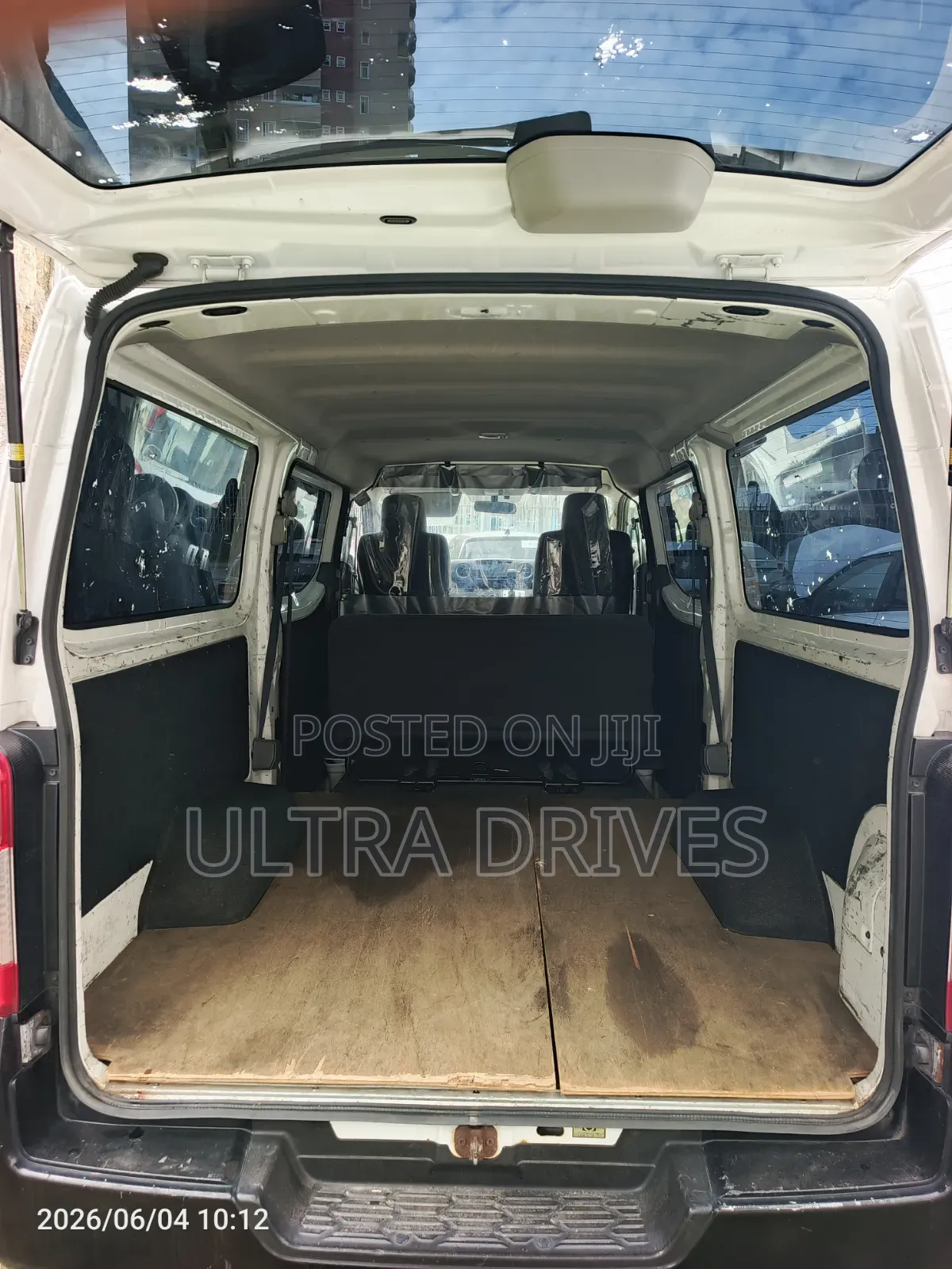Nissan Caravan (Urvan) 2019 White